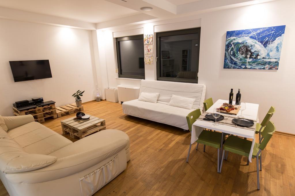 غييكا Allure Apartment المظهر الخارجي الصورة