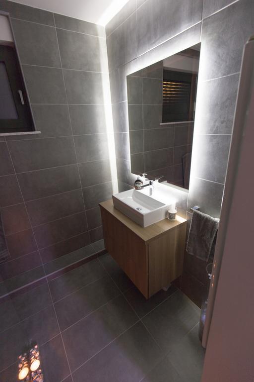 غييكا Allure Apartment المظهر الخارجي الصورة