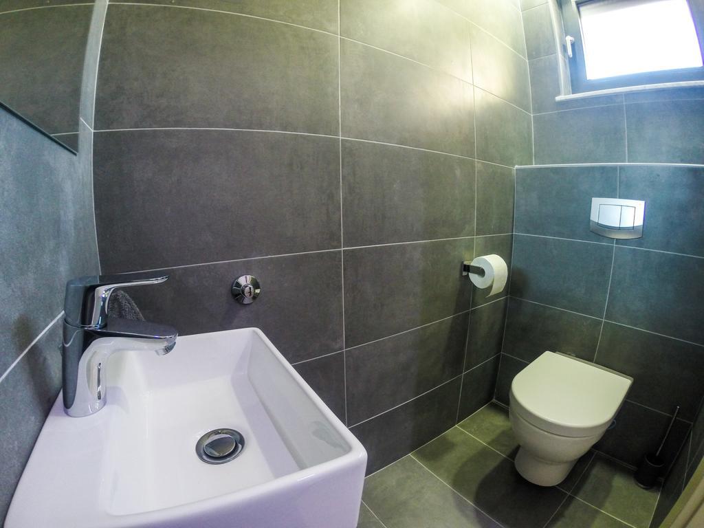 غييكا Allure Apartment المظهر الخارجي الصورة